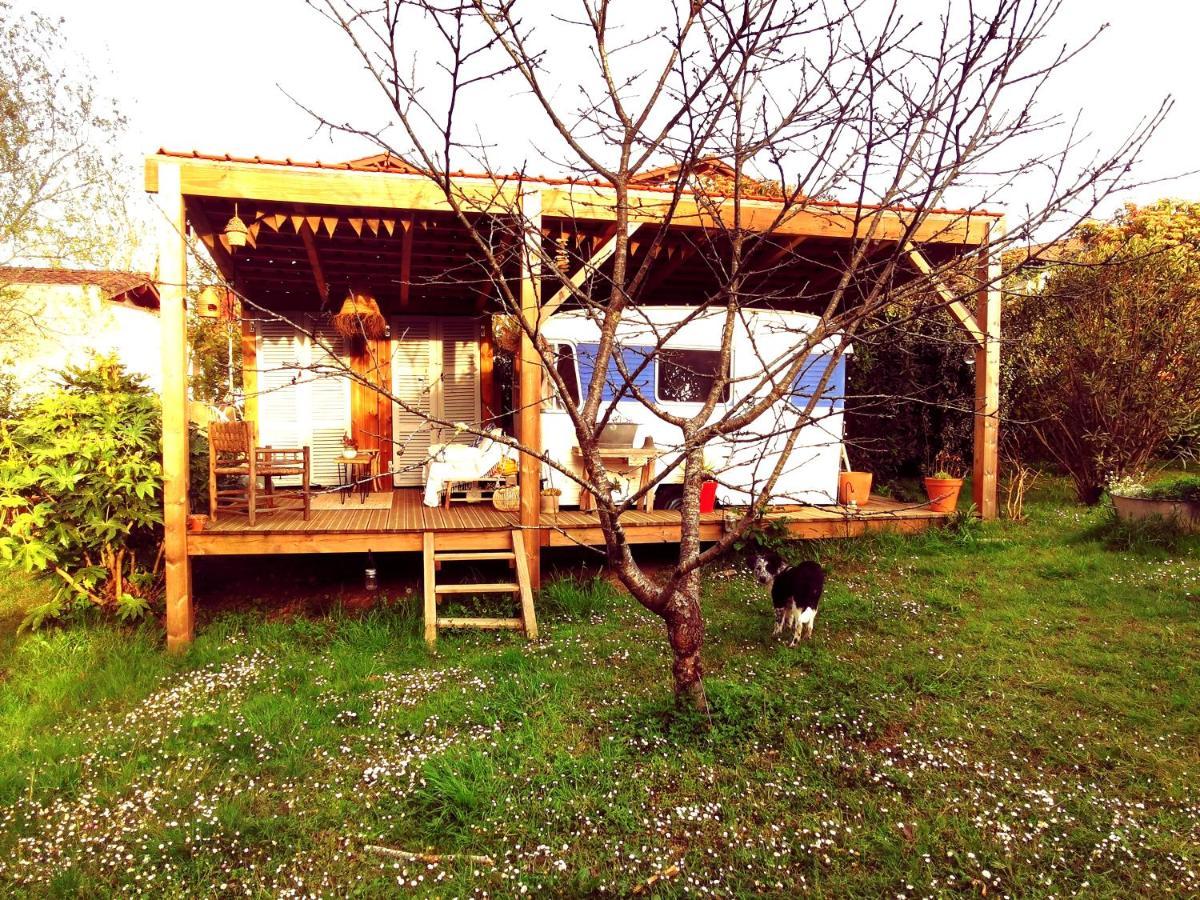 Gite Azkendantza 2A6 Pers Avec Caravane Insolite 아스카인 외부 사진