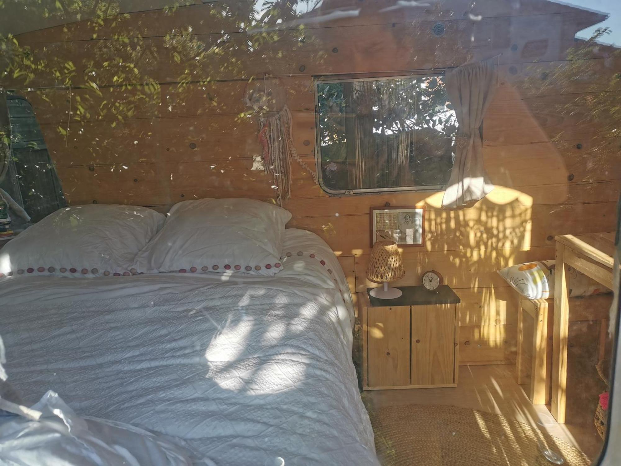Gite Azkendantza 2A6 Pers Avec Caravane Insolite 아스카인 외부 사진